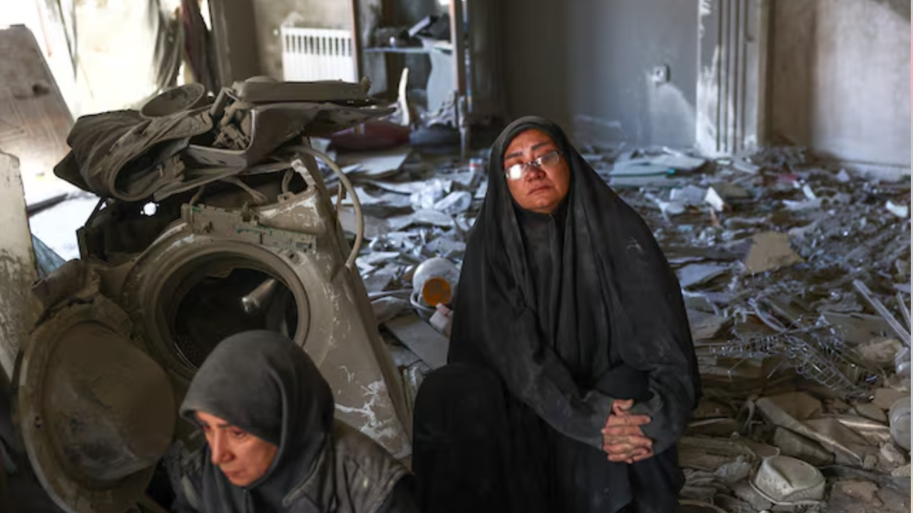 ইরানে মার্কিন হামলা যুদ্ধাপরাধ হতে পারে, বিশেষজ্ঞদের সতর্কতা