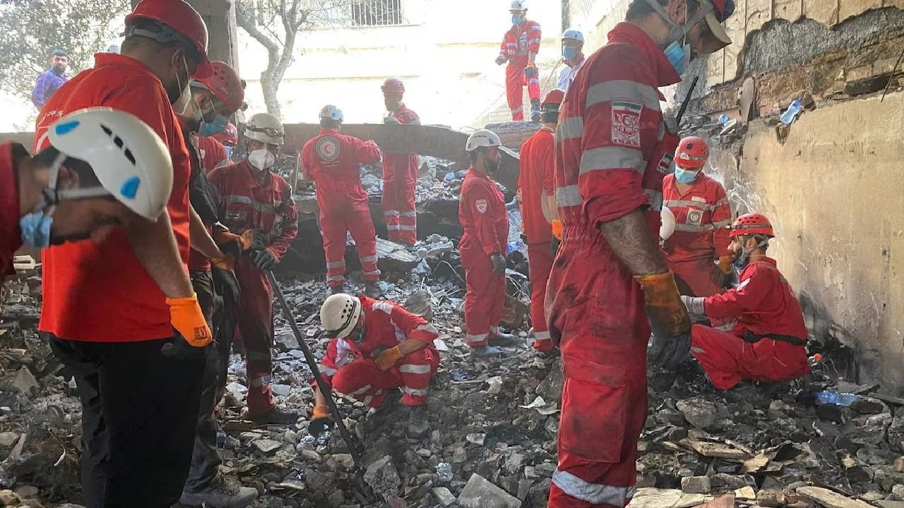 ইসফাহানে মার্কিন-ইসরায়েলি হামলায় রেড ক্রিসেন্ট কর্মী নিহত
