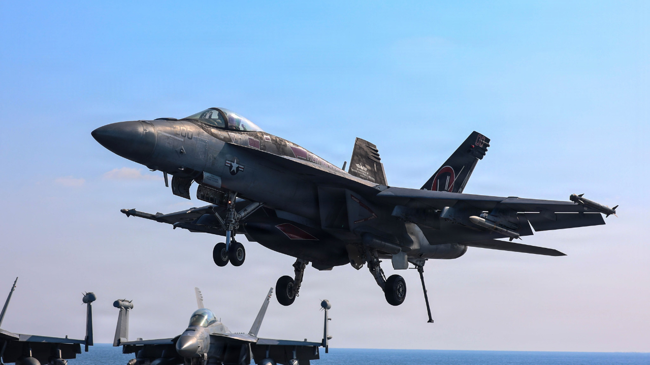 এক পাইলটকে উদ্ধারে নিজেদের যত বিমান ধ্বংস করলো যুক্তরাষ্ট্র