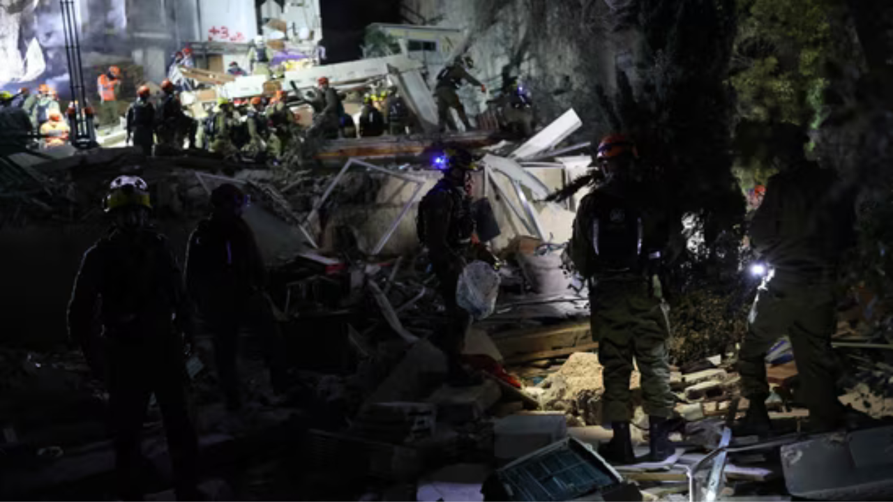 ইরানের ক্ষেপণাস্ত্র হামলায় ২ ইসরায়েলি নিহত