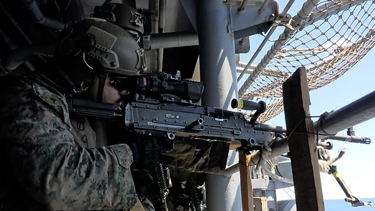 ইরানের খার্গ দ্বীপ দখলে নিতে যে পরিকল্পনা যুক্তরাষ্ট্রের