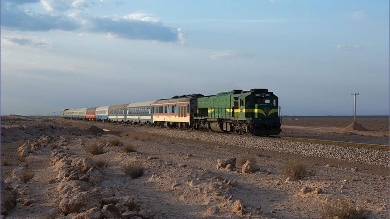 ইরানের রেল নেটওয়ার্ককে বৈধ লক্ষ্যবস্তু হিসেবে দেখাতে চাইছে ইসরায়েল