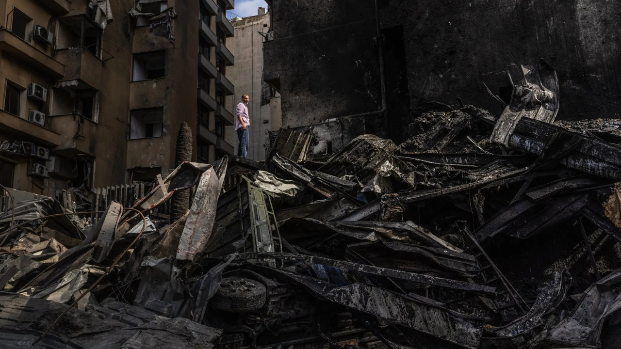 ইসরায়েল-হিজবুল্লাহর পাল্টাপাল্টি হামলা, যুদ্ধবিরতি আলোচনা ঘিরে উত্তেজনা