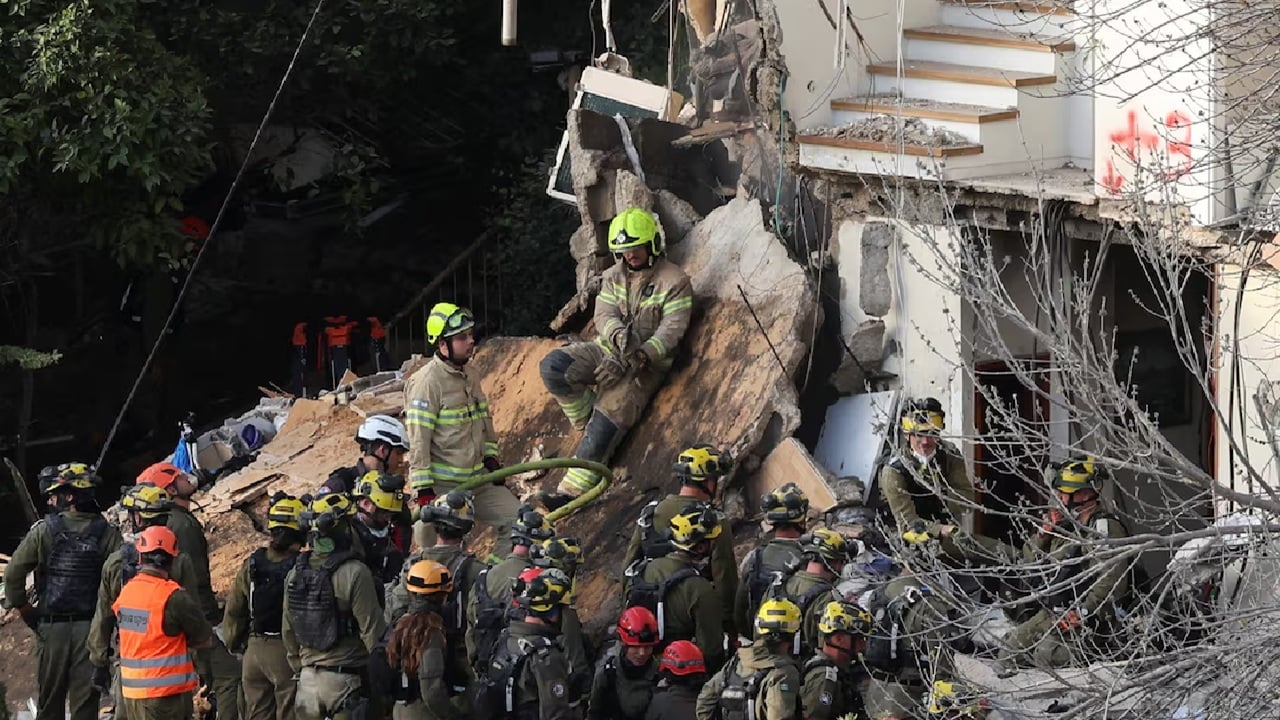 ইরানের ক্ষেপণাস্ত্র হামলায় হাইফায় নিহত ৪