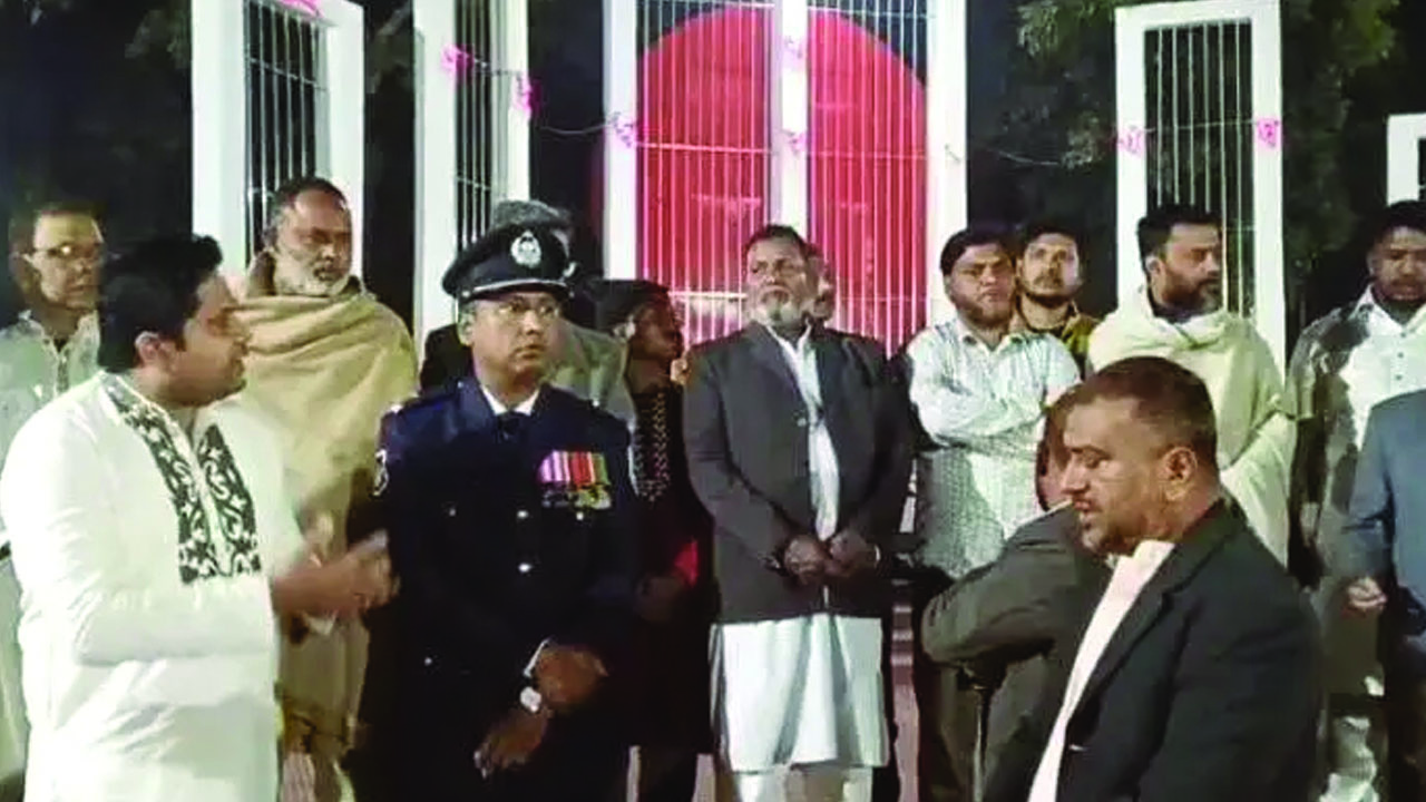 বক্তব্য দিতে না দেওয়ায় ইউএনওর সঙ্গে বিএনপি নেতাকর্মীদের বাকবিতণ্ডা