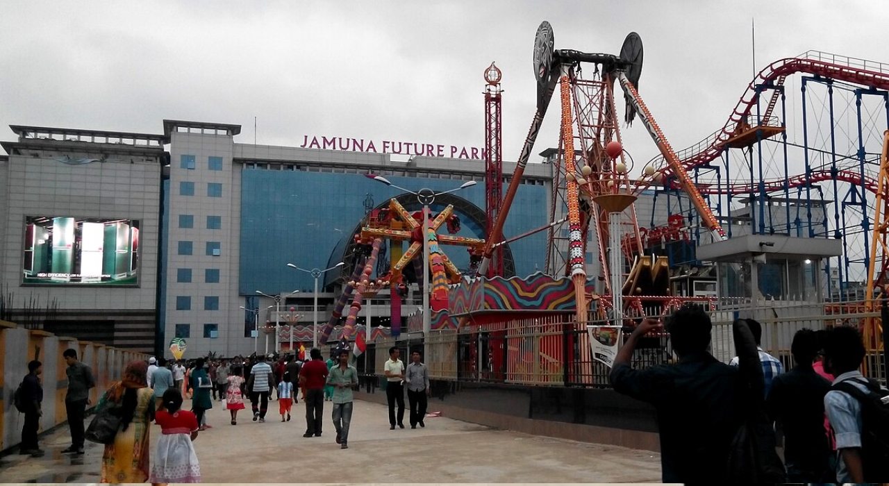যমুনা ফিউচার পার্কের মোবাইল মার্কেট বন্ধ, আসতে পারে বড় ঘোষণা