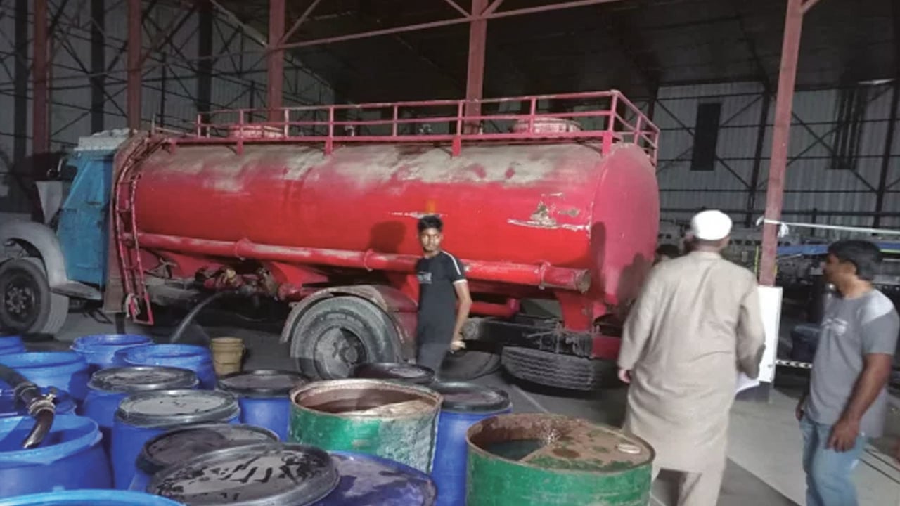 নরসিংদীতে ৯ হাজার লিটার ডিজেল উদ্ধার, জরিমানা ৬০ হাজার টাকা