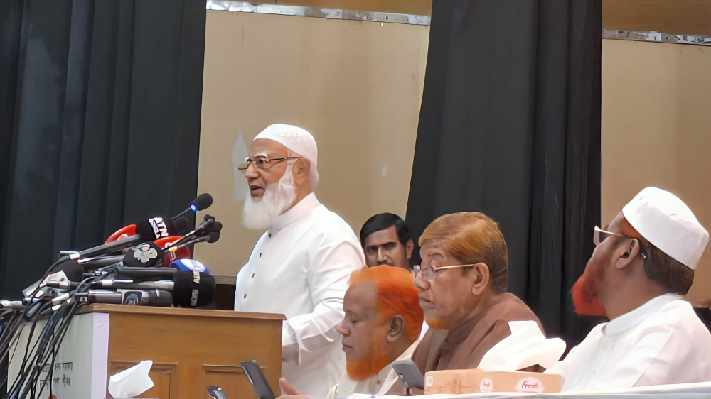 জুলাইয়ের বিপক্ষে গেলে সরকার পার পাবে না: জামায়াত আমির