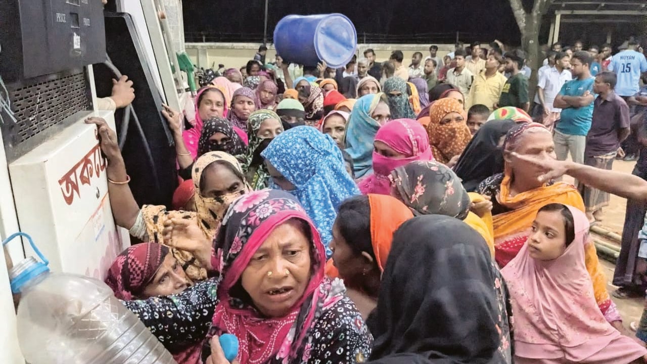 জামালপুরে ডিজেল যেন সোনার হরিণ