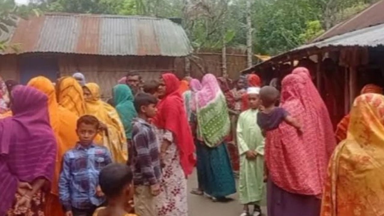 কান্না করায় নিজ সন্তানকে গামছা পেঁচিয়ে হত্যা