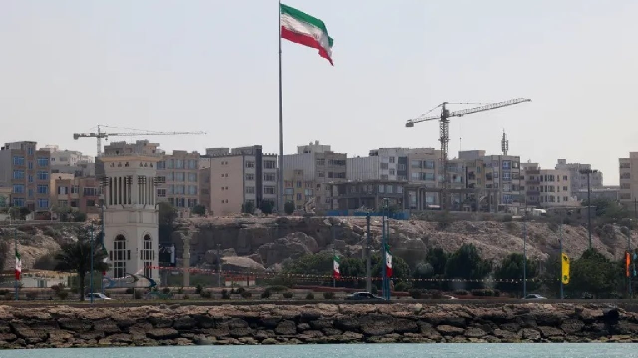 ইরানের ‘ক্ষেপণাস্ত্র নগরী’ কেশম দ্বীপ