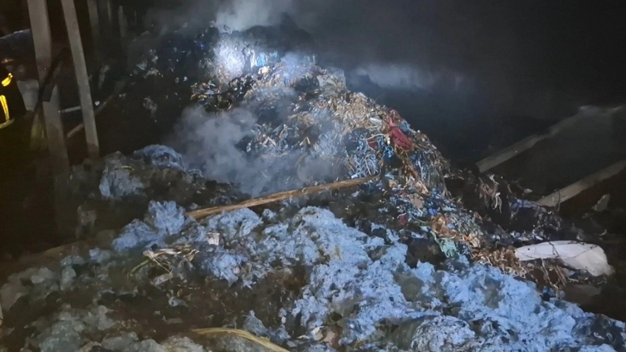 কিশোরগঞ্জে পুড়ে ছাই ২০ লাখ টাকার তুলা