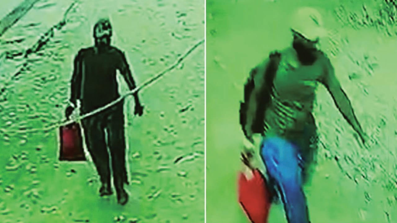 কাস্টমস কর্মকর্তাকে হত্যার পর লুণ্ঠিত ব্যাগ নিয়ে যাচ্ছে হৃদয়