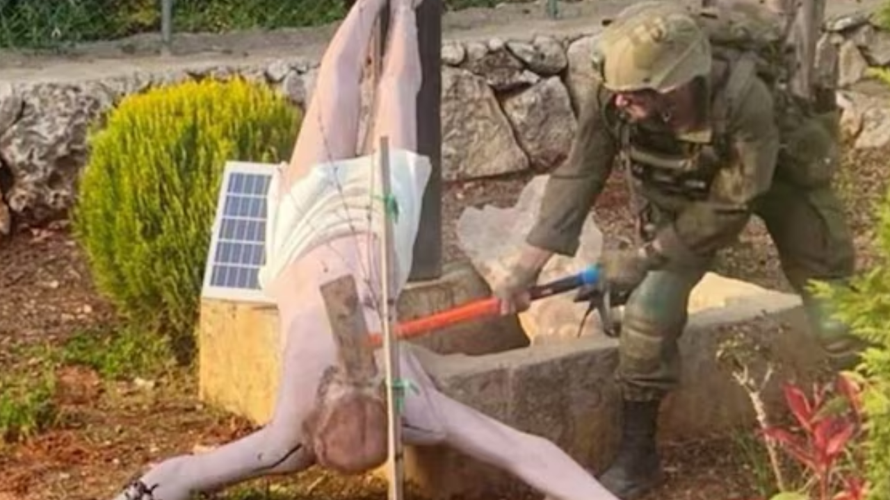 লেবাননে যিশুর মূর্তি ভাঙা ২ ইসরায়েলি সেনার শাস্তি