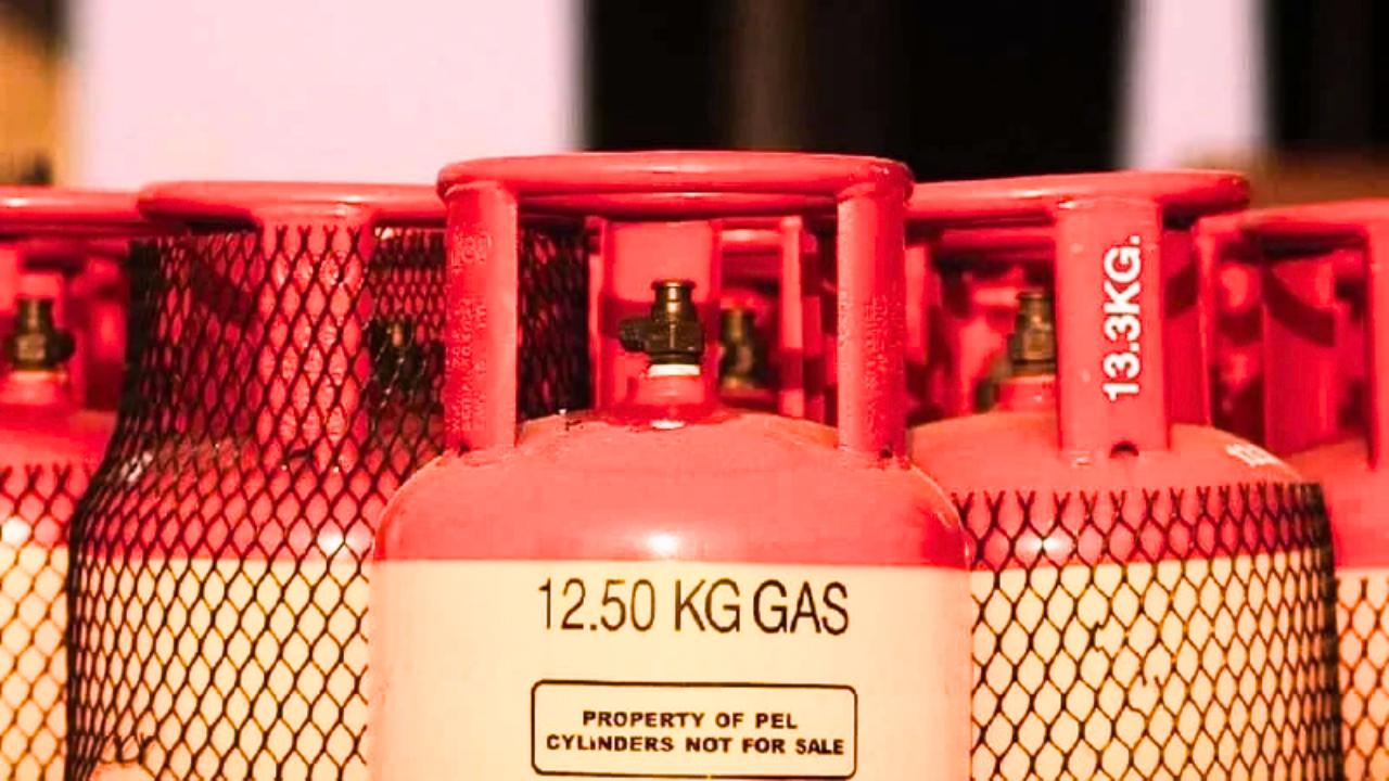 এলপি গ্যাসের নতুন দাম নির্ধারণ আজ