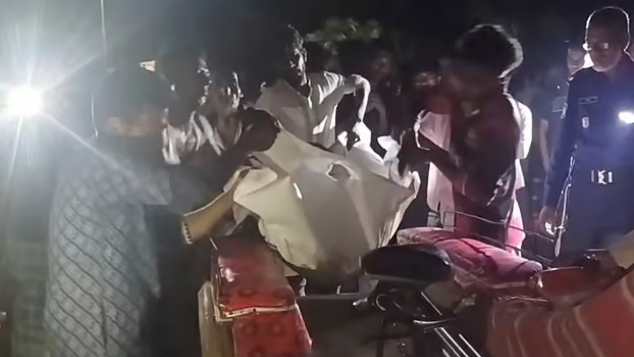 গৃহবধূকে হত্যার পর পুঁতে রাখার চেষ্টা, স্বামী পলাতক