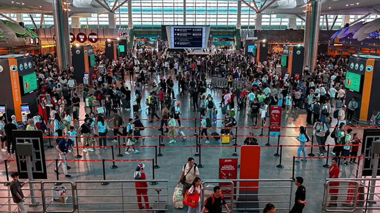 বাংলাদেশ-ভারত থেকে যাওয়া যাত্রীদের বিশেষভাবে পরীক্ষা করবে মালয়েশিয়া