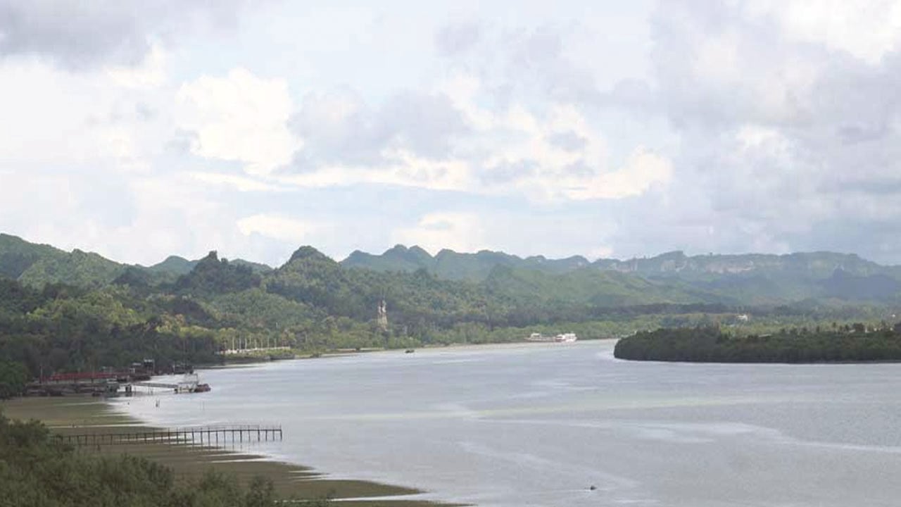 মাছ ধরতে গিয়ে মাইন বিস্ফোরণে পা হারালো যুবক