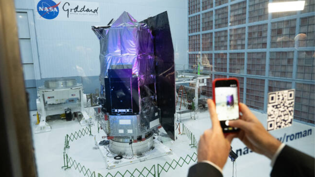 মহাবিশ্বের রহস্য উন্মোচনে নাসার শক্তিশালী স্পেস টেলিস্কোপ