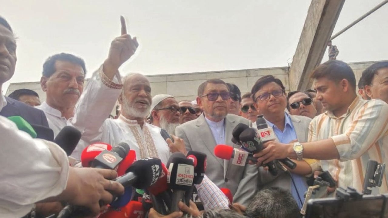 আ.লীগের বাকশালী ধারণা বিএনপি বিশ্বাস করে না: মঈন খান