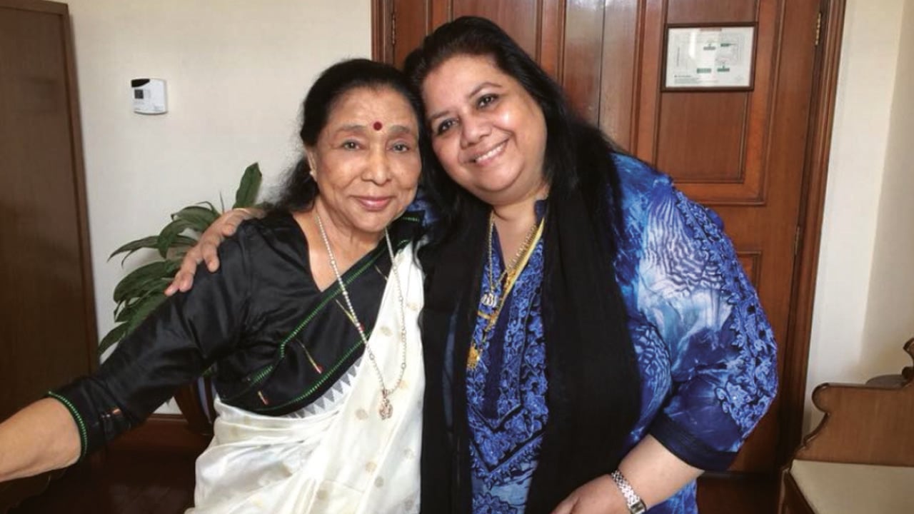 মনে হচ্ছে মা চলে গেছেন: রুনা লায়লা