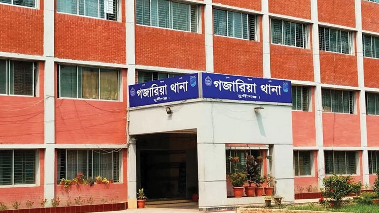 মুন্সীগঞ্জে গরু বলে ঘোড়ার মাংস বিক্রি