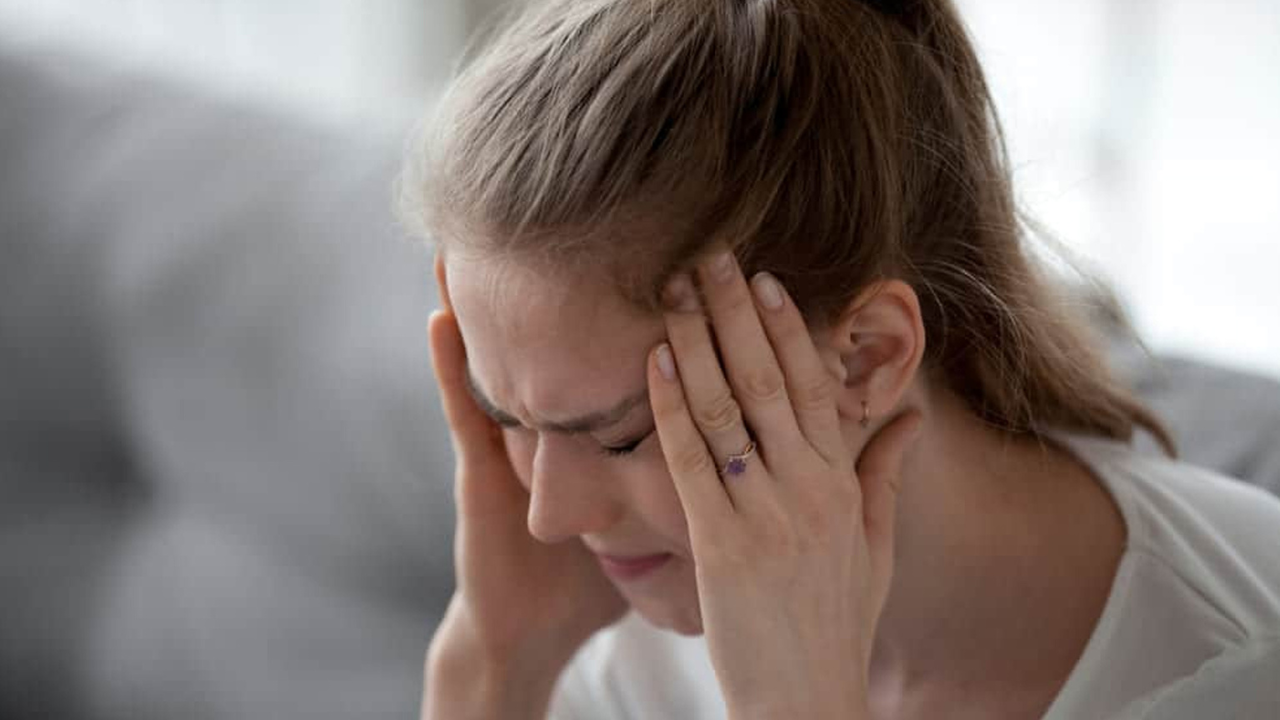 ইফতারের পর মাথাব্যথা? জেনে নিন কারণ ও প্রতিকার