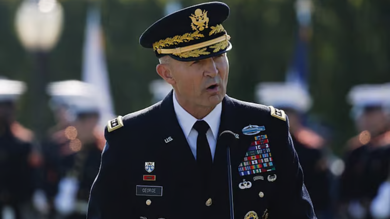 মার্কিন সেনাপ্রধানসহ ৩ শীর্ষ জেনারেল বরখাস্ত