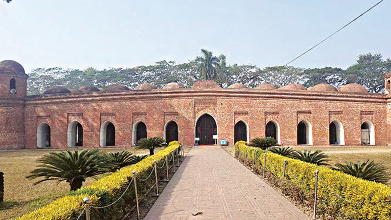 ষাটগম্বুজ মসজিদে ঈদের ৩ জামাত