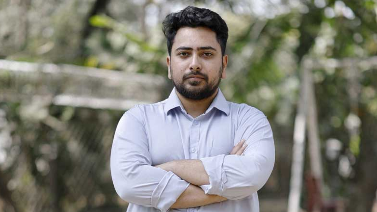 ঢাকা-৮ আসন ঘেরাও করতে বললেন নাহিদ