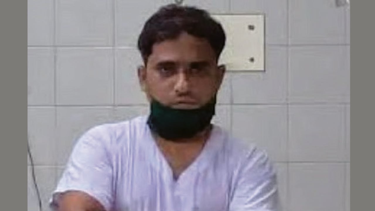 অপারেশন থিয়েটারে শিশুকে থাপ্পড়, ওটি বয় বরখাস্ত