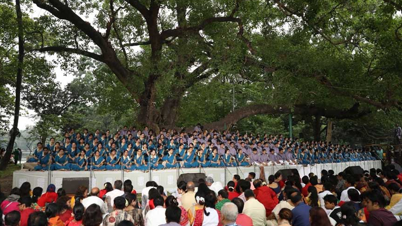 নির্ভয়ে গাইতে পারার প্রত্যাশা জানিয়ে ছায়ানটের বর্ষবরণ