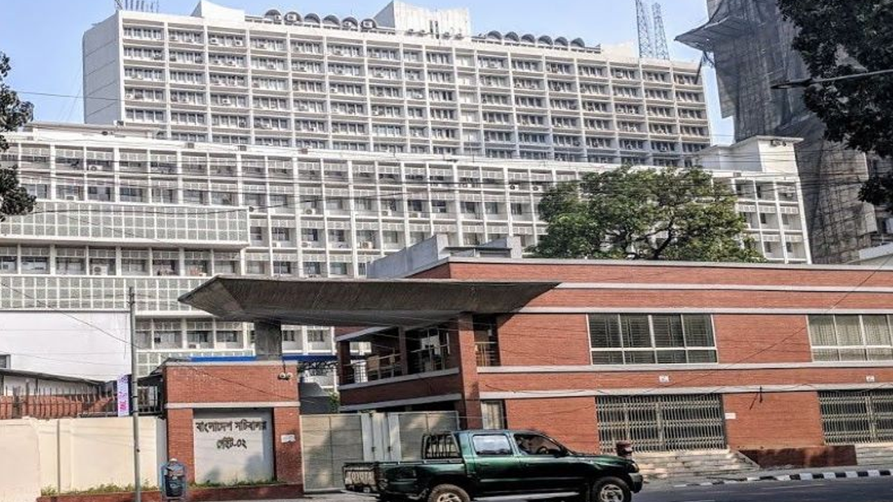 নতুন পে-স্কেল বাস্তবায়নের দাবিতে কর্মসূচি আজ