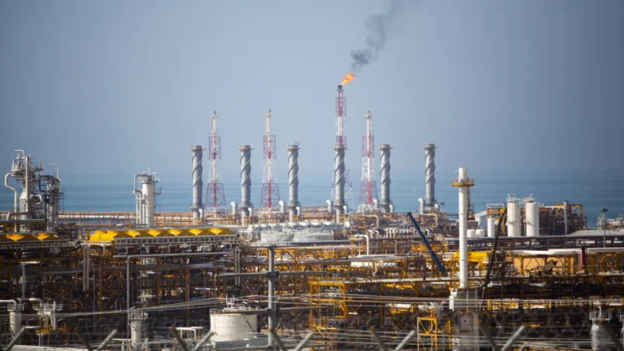 আবারও বেড়েছে তেল-গ্যাসের দাম