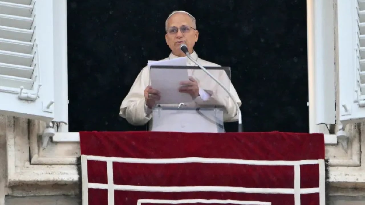 যুক্তরাষ্ট্র-ইরান যুদ্ধবিরতিকে আশার আলো হিসেবে দেখছেন পোপ