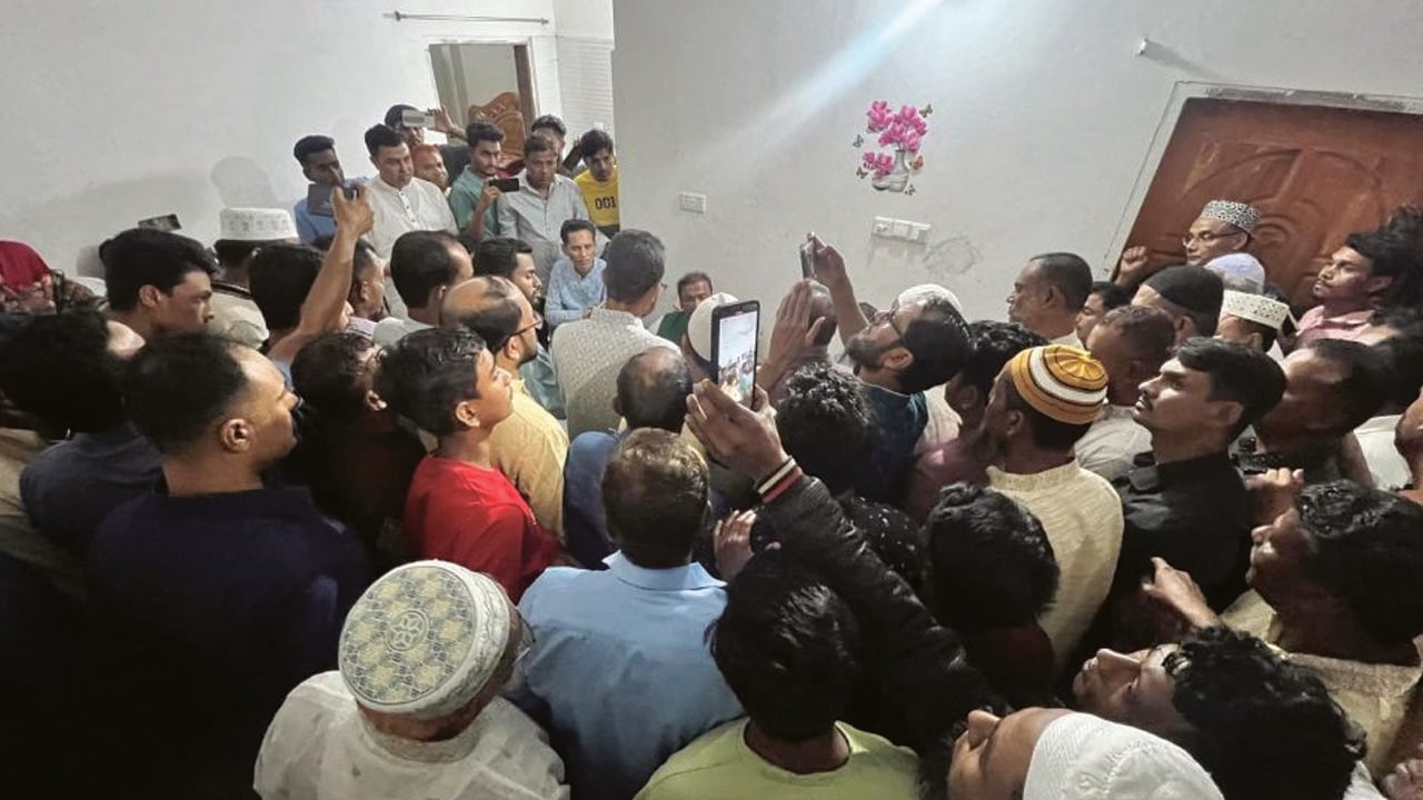 ডাকাতি মামলার আসামি ধরতে পুরস্কার ঘোষণা করলেন এমপি