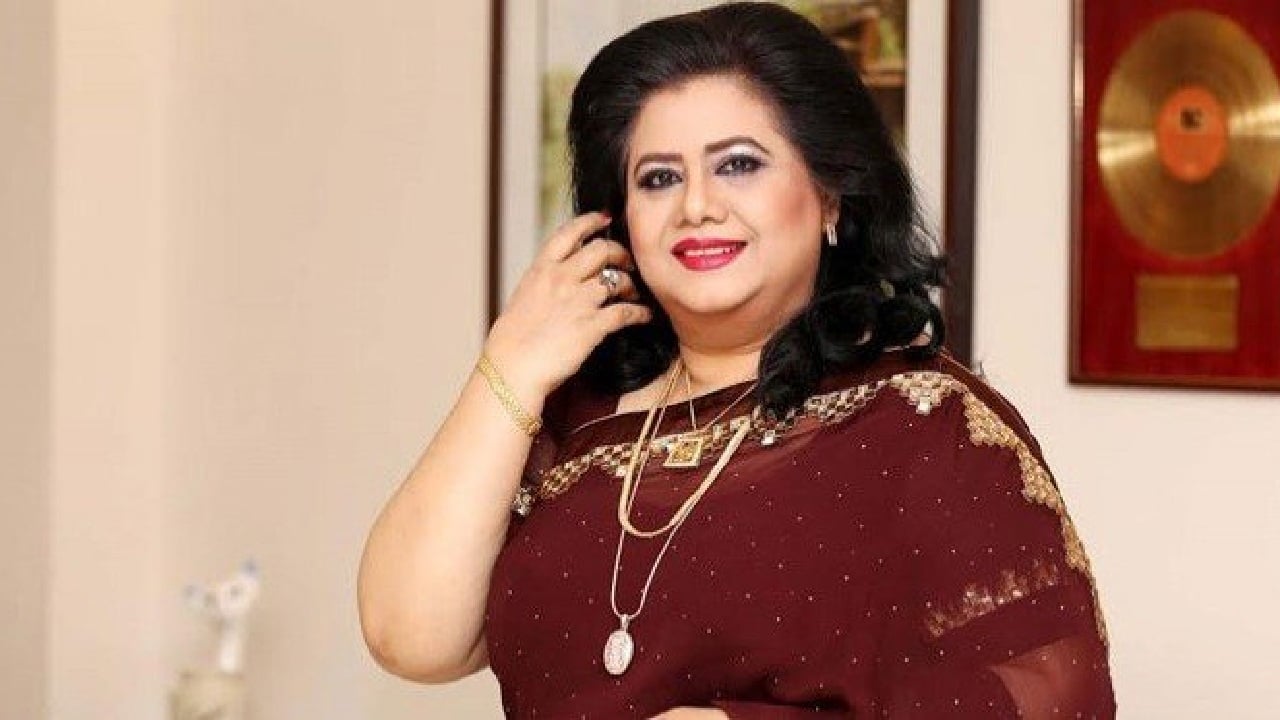 মৃত্যুর গুজব উড়িয়ে দিলেন রুনা লায়লা