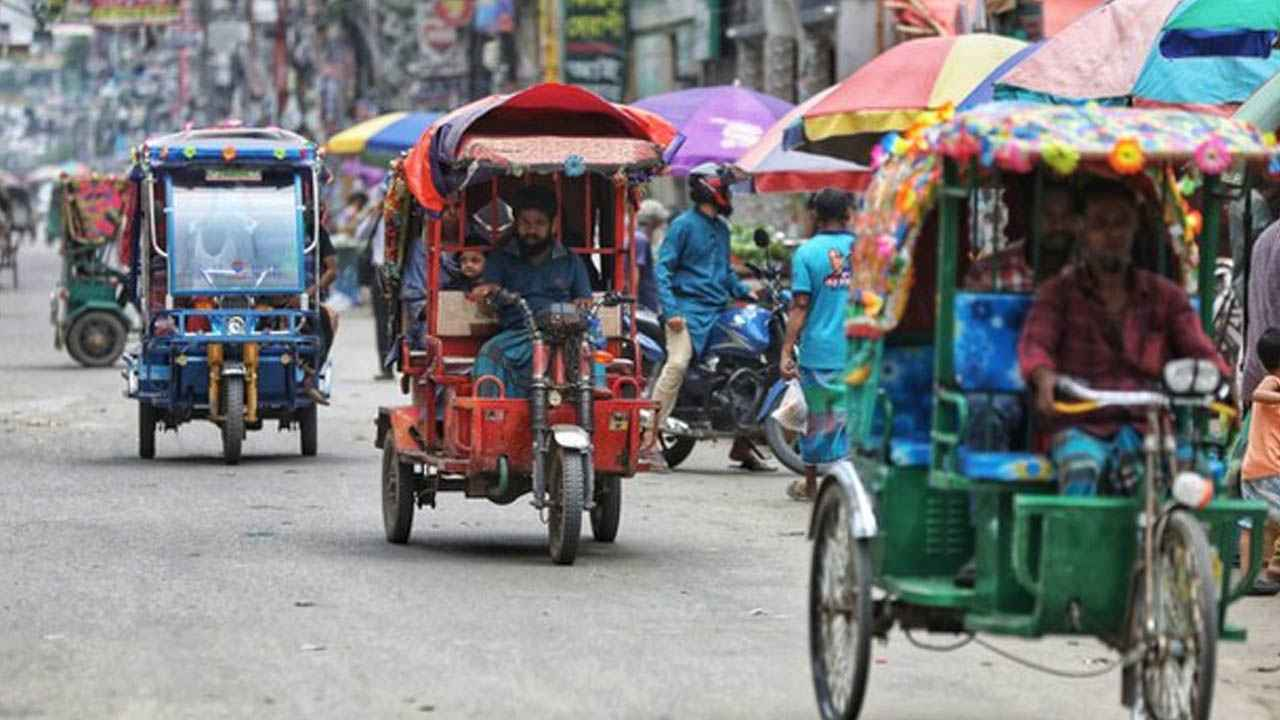 প্রতিদিন হাজার মেগাওয়াট বিদ্যুৎ খাচ্ছে রাজধানীর অটোরিকশা