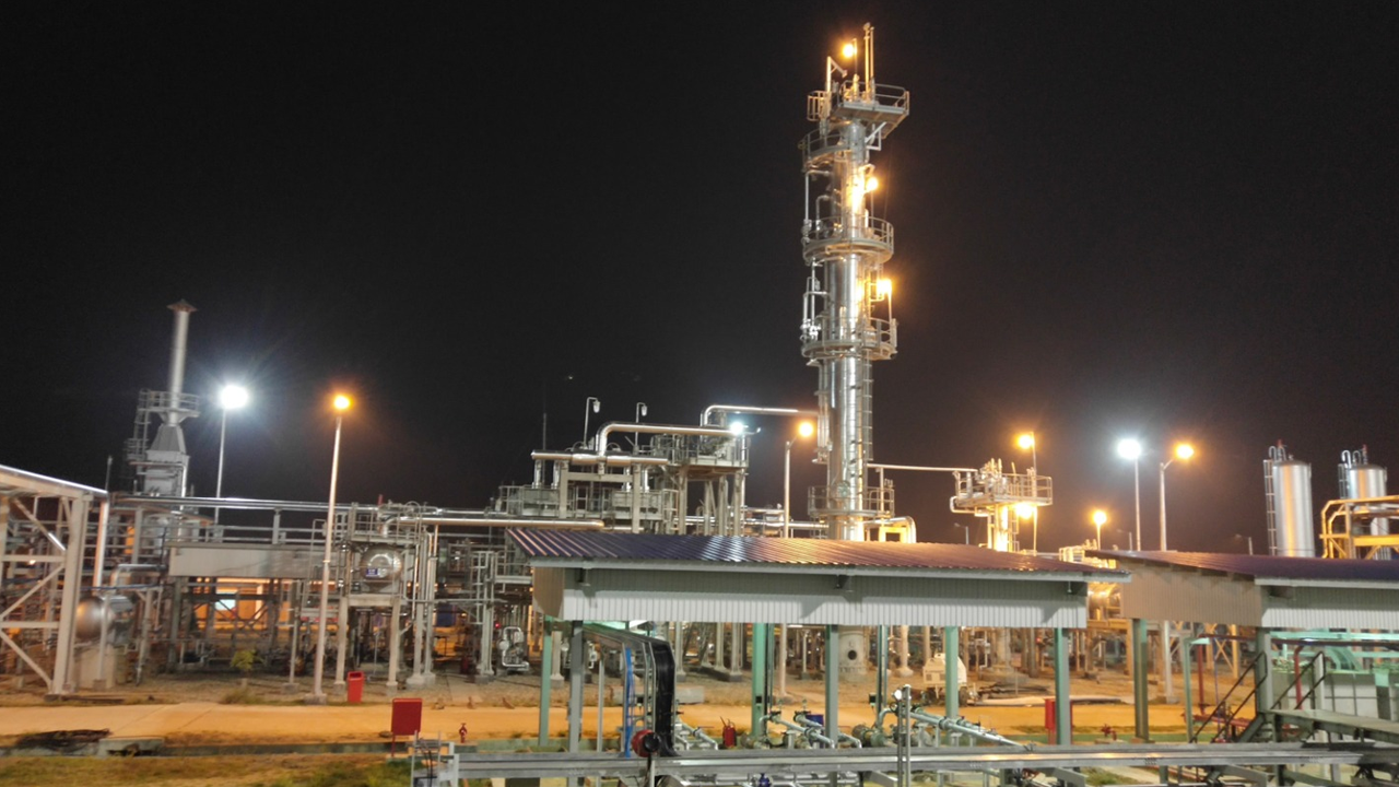 পেট্রোল-অকটেন দেশেই উৎপাদন, তবুও কেন সংকট