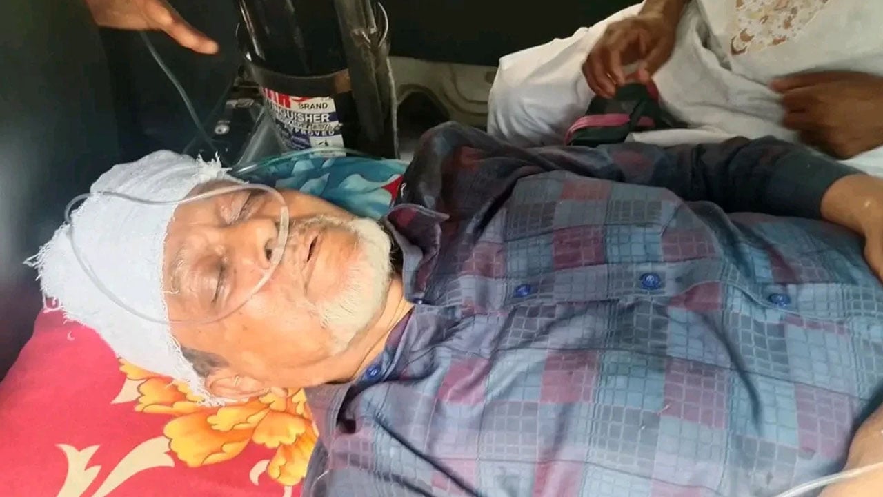 পিটিয়ে মুক্তিযোদ্ধার হাত-পা ভেঙে দিলেন ছাত্রলীগ নেতা