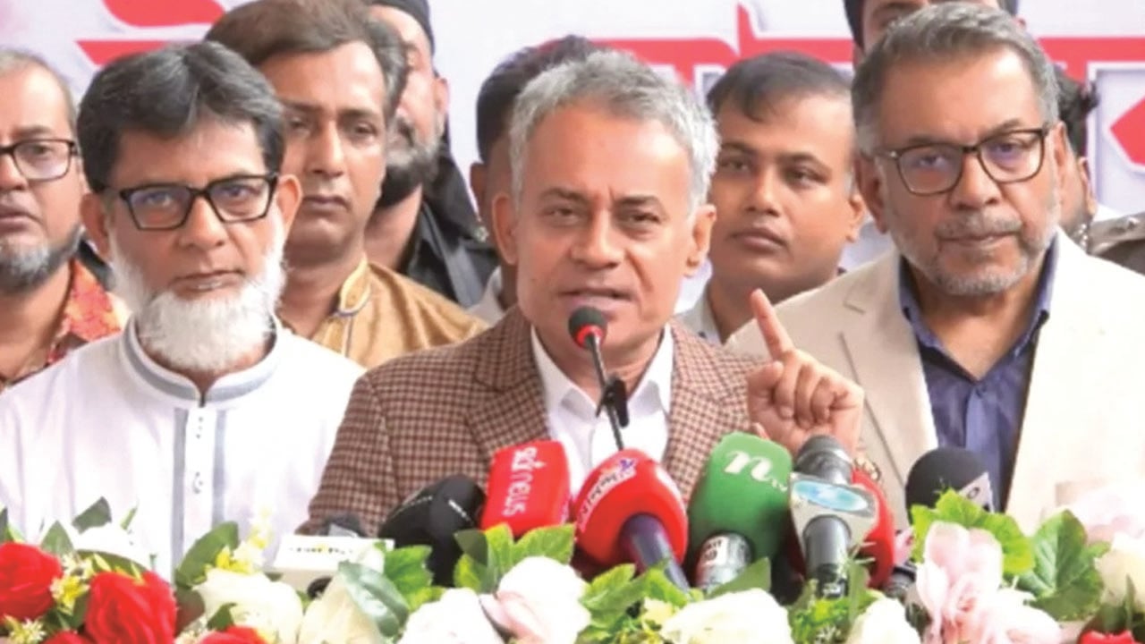 ট্রেনে যাত্রীসেবার মান আরও উন্নত হবে: রেলমন্ত্রী