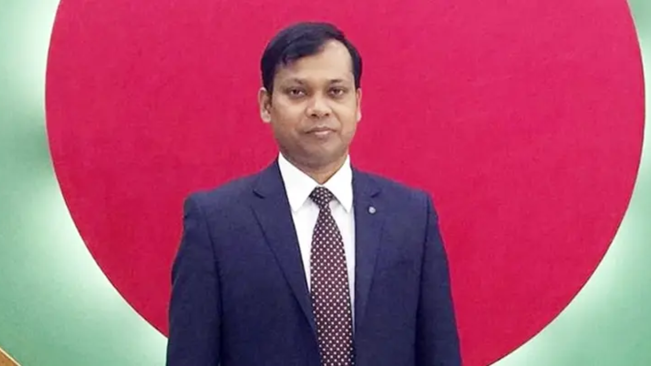 সিলেটে চাঁদাবাজদের ঠাই নেই: ডিসি সারওয়ার