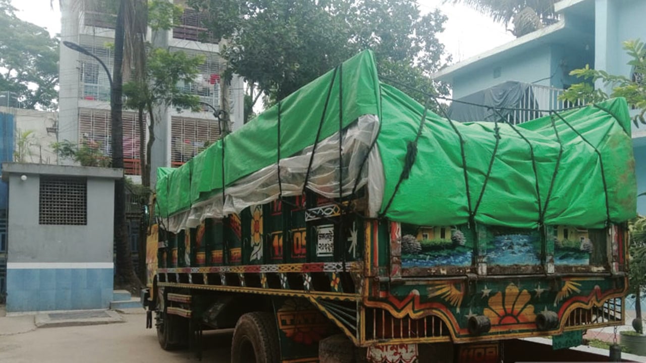 সাভারে খাদ্য অধিদপ্তরের ৩৬১ বস্তা চাল জব্দ