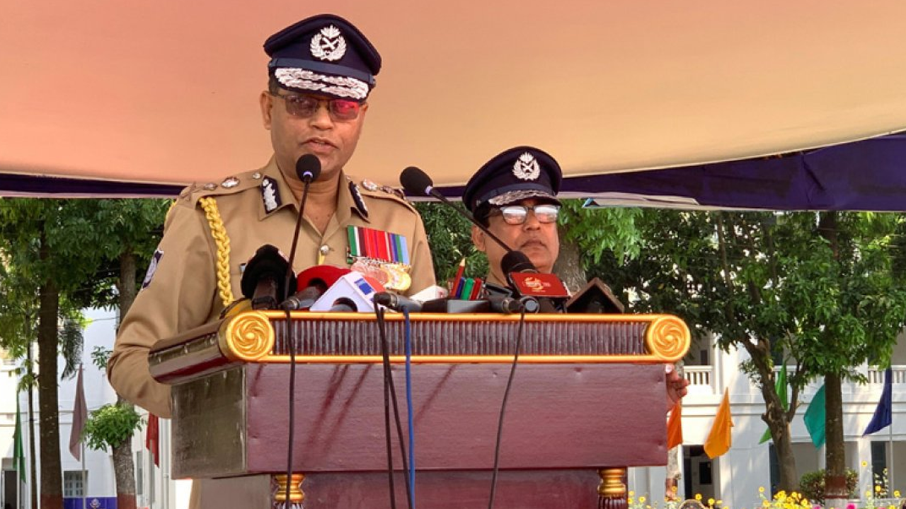 ‘সেবাই ধর্ম’ মূলমন্ত্রে এগিয়ে যাওয়ার আহ্বান আইজিপির
