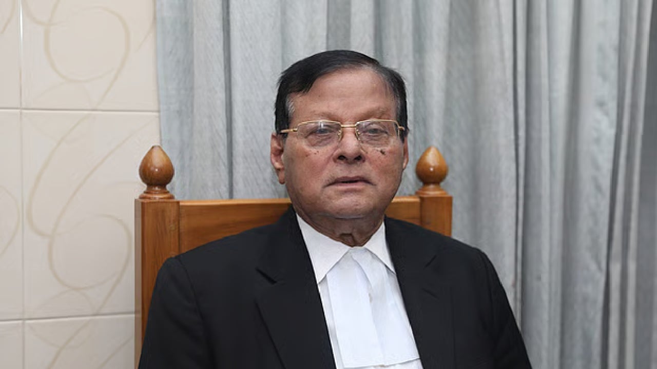 সাবেক আইনমন্ত্রী ব্যারিস্টার শফিক আহমেদ মারা গেছেন