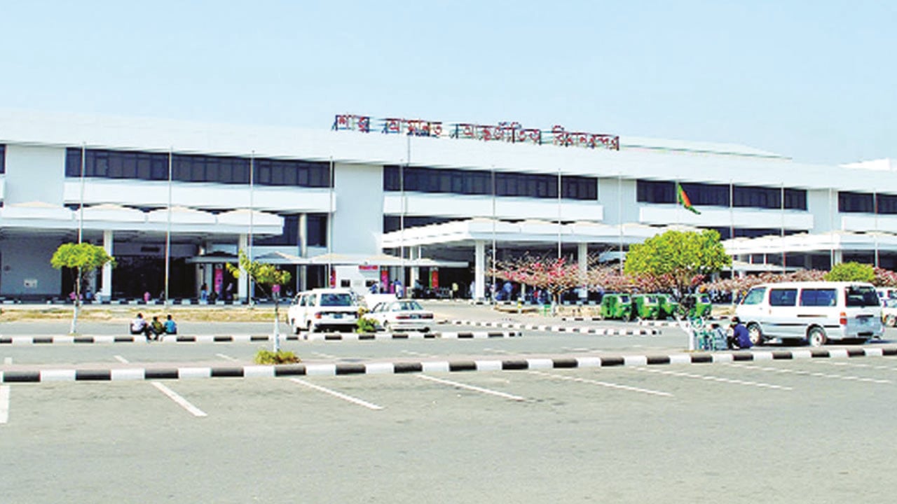 চট্টগ্রাম বিমানবন্দরে চার দিনে ৩৫ ফ্লাইট বাতিল