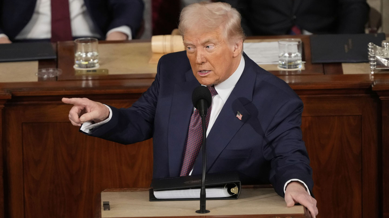 ইরান যুদ্ধে ট্রাম্পকে ঠেকাতে ব্যর্থ মার্কিন সিনেট