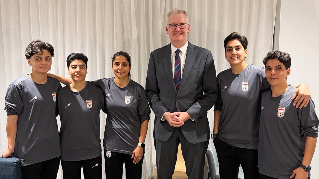 ইরানের ৫ নারী ফুটবলারের আশ্রয় মিললো অস্ট্রেলিয়ায়