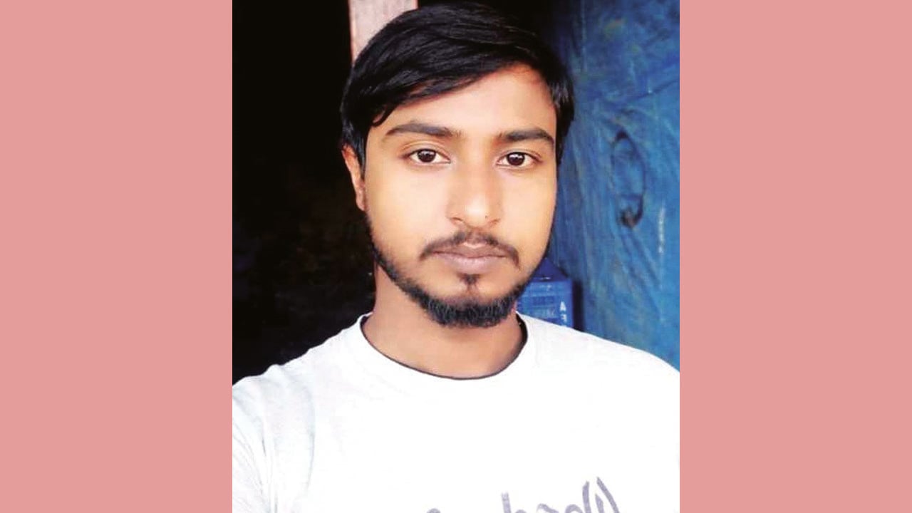 ভাবির দায়ের কোপে প্রাণ গেলো দেবরের