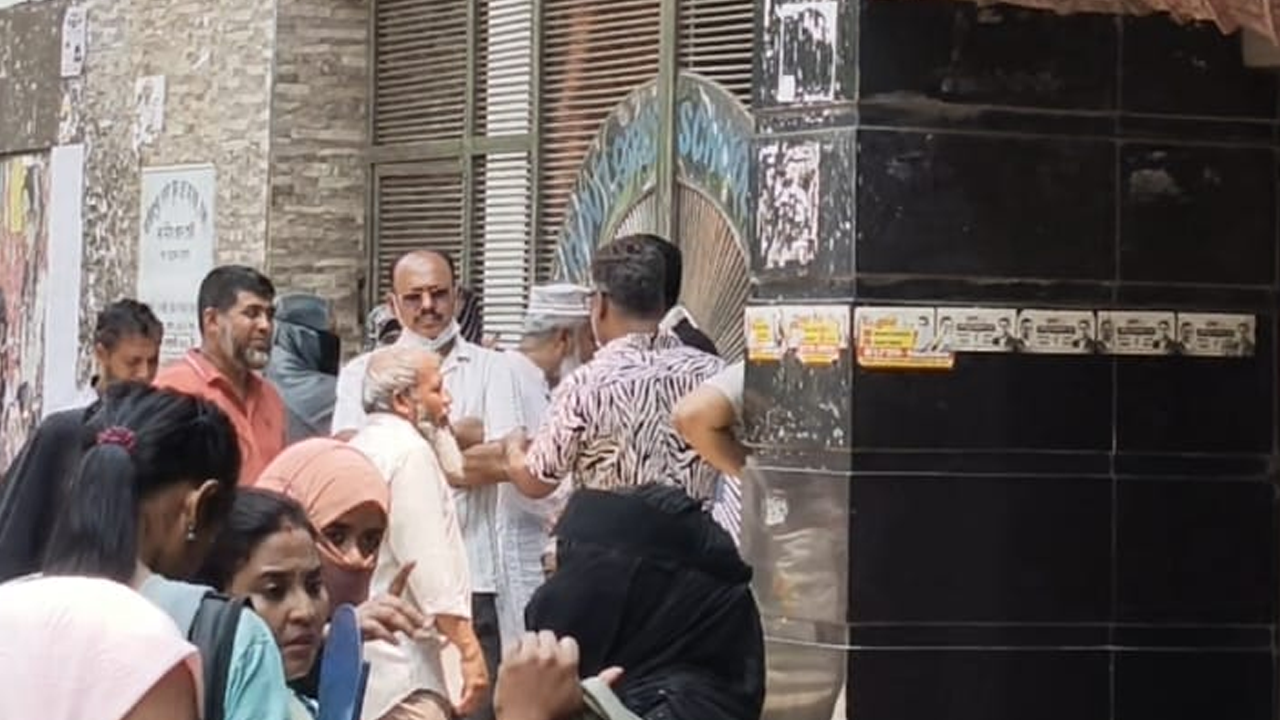 শুরু হলো এসএসসি পরীক্ষা, অভিভাবকদের মিশ্র প্রতিক্রিয়া